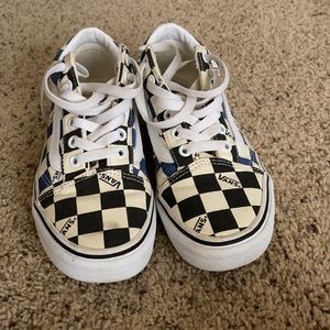 Big Checkered board vans